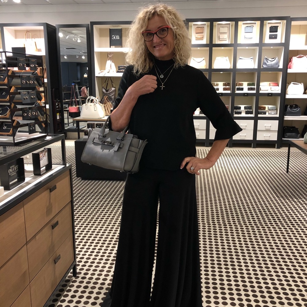 Meet your Posher, Mila